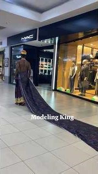 how the modeling king walk into the store and every one stop, for him, woow.