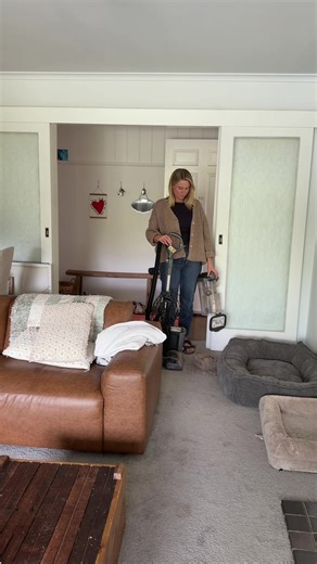 Unleashed six months of crumbs and instantly questioned my entire life. #fail #mumtok #melbournemum #aussiemum #funnyvideos