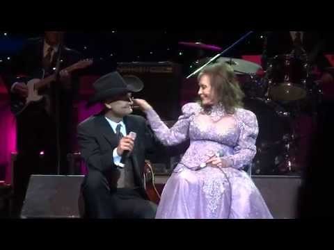 Lead Me On by Loretta Lynn