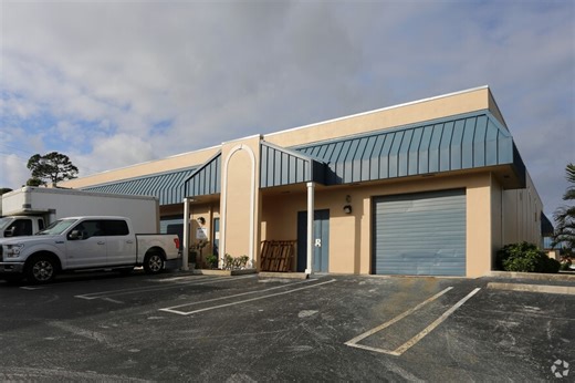 2910 Commerce Park Dr, Boynton Beach, FL 33426 | LoopNet