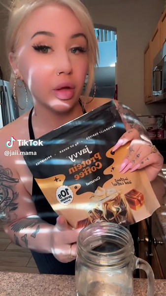 Love my iced coffee but even better with my protein in it ✨🩷 #javvycoffee #icedcoffee #protein #fyp #blackfridaydeals