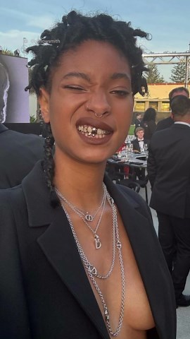 Willow's cyber goth style explained