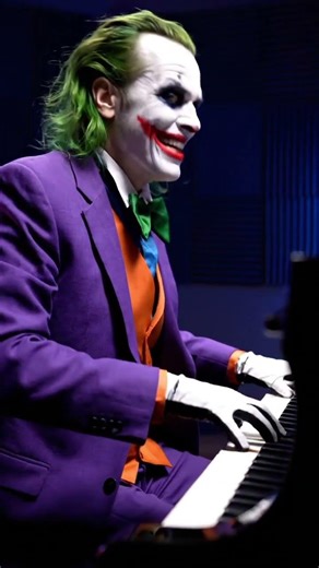 Joker Playing a Piano 🔥🤡🔥 #trending #music #trendingshorts #shorts #joker #piano #fyp #shortvideo