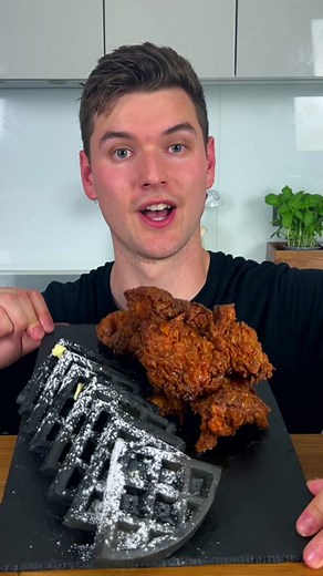 Chicken & Waffles 🧇 #waffles #foodtok #foodtiktok #asmr #fyp | asmr