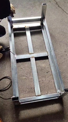 Side hassle... Mandirigmang Marino Legacy™️ Mandirigmang Marino Fitter Welder Machinist #fbyシvideo #skills #diy #furniture | Kuya Andy Vlogs