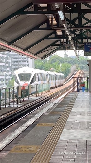 KJL-Bombardier Innovia ART 200 Set 57 departing Taman Melati