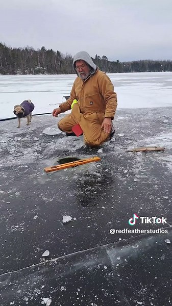 Ice Fishing Adventure with Alien Pug Turbo
