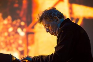 Free Download: Philip Glass’s Piano