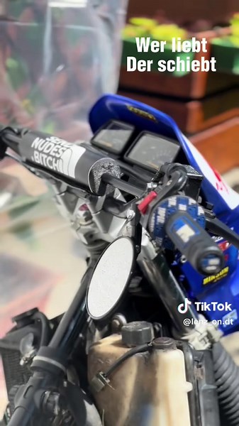 Clean Bike 🤓#fyp #forypupage #viral #goviral #trend #bike #yamahadt #125 #umbau #love @jonas.hld09 @Da Fischa @lukas_on.dt🇩🇪🦅 @Luca @🚨sebi._.a7🚨 @Da_Baul @karim mf @𝔪𝔞𝔯𝔦𝔞 @Ferdi @🐊🐊🐊 @Jonathan @Sebi @zndpsebi