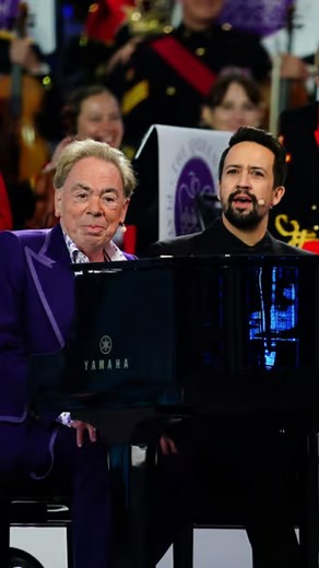 91K views · 2.2K reactions | Resurfacing this delightful moment of Andrew at the piano playing “You’ll Be Back” from Hamilton. | Andrew Lloyd Webber | Facebook