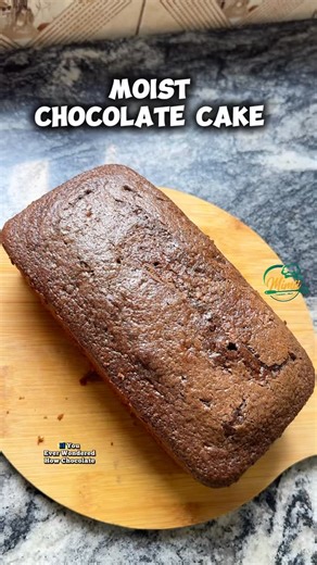 NNAKIFE EVANGELINE O(ABIA STATE CREATOR on Instagram: "Oya come closer This is how I make my soft, moist chocolate cake at home. Save it, bake it, thank me later Ingredients Butter milk(1 cup milk and 1 tbsp vinegar or lemon juice 1/2 cup veg oil 2 medium eggs 1tsp vanilla extract 1 tsp chocolate extract 1 cup butter milk 1 1/2 cup all purpose flour 1 cup sugar 1/3 cup cocoa powder 1 tsp baking soda 1/2 tsp baking powder 1/4 tsp salt 1 cup hot coffee or hot water #ChocolateCake #cookwith_mimii #