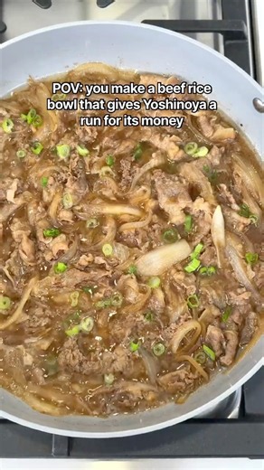 Gyudon (Japanese Beef Rice Bowl)