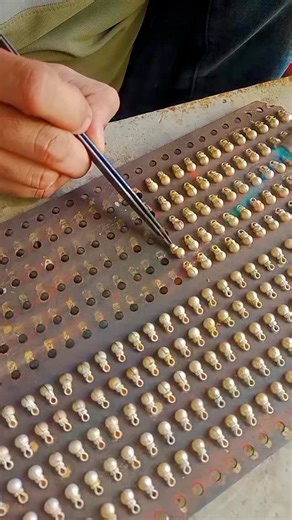 Jewellery_ _S_h_o_p_ _(Js) on Instagram: "Silver gugru ✨.... #jewelry #trendingnow #viralreels #cresh #explore"