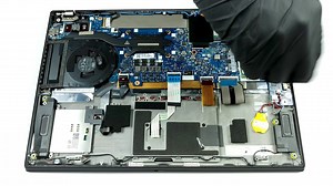 Inside Lenovo ThinkPad T14s - disassembly and upgrade options