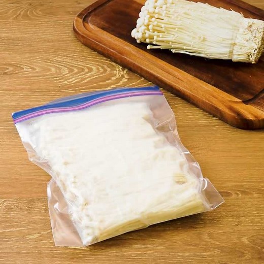 料理の基本！ えのきの冷凍保存方法のレシピ動画・作り方 | デリッシュキッチン