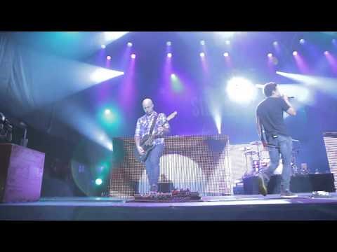 Simple Plan - This Song Saved My Life (LIVE in Quebec)