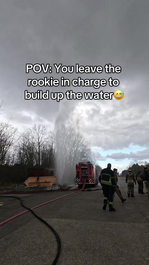 Rookies 🤣🤦🏾‍♂️ #fy #fypp #Firefighter #firefighters #firstresponders #firefighting #bomberos #feuerwehr #feuerwehrmann #brandweerman #lifewnsd #firefightertiktok #foryouu #funny #firefighterhumor #firefighterhumor #rescue #firefighterrescue #firedepartment #funnytiktok