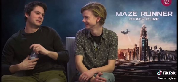 Thomas Brodie-Sangster and Dylan O'Brien Interview - The Maze Runner Cast