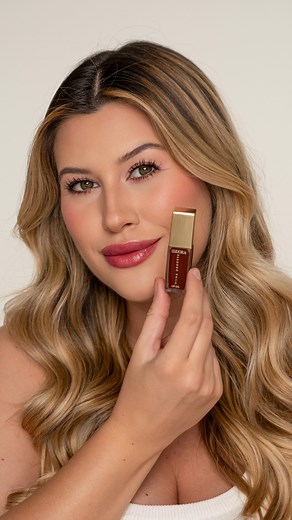 NinaSecrets on Instagram: "Textura ultra fina, conforto imediato e hidratação profunda com um brilho elegante que transforma os lábios. O Lip Oil Shine Flowers une cuidado e cor na medida certa e chega em edição limitada com 3 novas cores: Rosa Sublime, Rosa Magnífica e Rosa Eterna. Super pigmentação, brilho laqueado e um acabamento irresistível. Qual o seu favorito?"