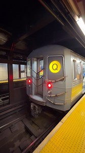 The Q Ending at 34th Street - Herald Sq. #NYCSubway #NYC @MTA #NewYorkCitySubway #MTASCAPES #LIRR #SubwayTrain #NYCTransit #MTA You can now buy me a coffee: https://bmc.link/NYCSubwayLife | NYC Subway Life