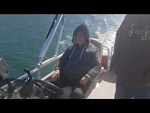 2021 Sun Tracker Fishing Barge 20 DLX Pontoon boat quick tour.