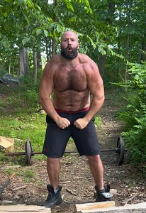 Lumberjack Training: Wood Splitting Techniques & Workouts