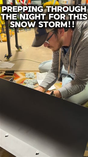 Prepping my rig through the night for this winter snow storm. Any guesses what this will go on? | TheRcSaylors