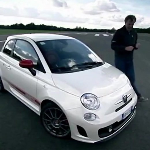 Abarth 500 Esseesse Review: Powerful, Economical, and Fun!