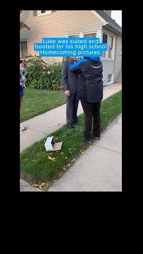 #delivery #prom #amazon | Victor Romero