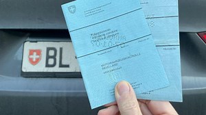 Terminus pour le "bleu", l'ancien permis de conduire en format papier | RTS