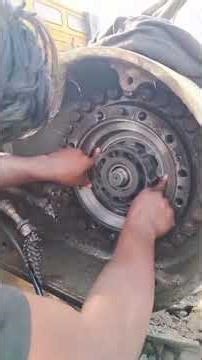 February 27, 2026 SDLG6250e drive motor repair 🙄