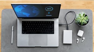 Jak wybrać powerbank do laptopa? Na co zwrócić uwagę przy zakupie?