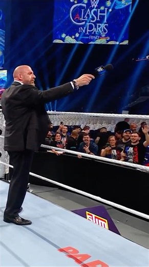 SING THE SONG 🗣️🎶 #WWEClash