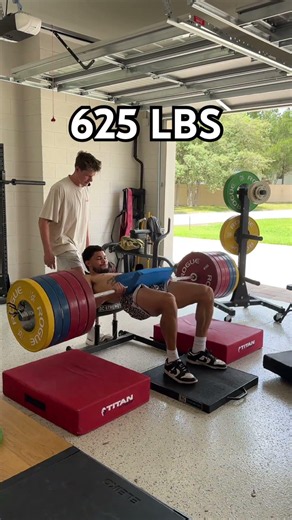 600+ lb hip thrusts #verticaljumptraining