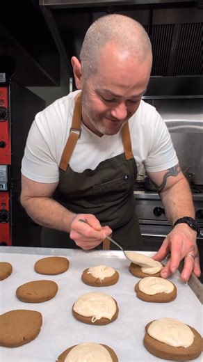 39K views · 5.8K reactions | Let's make gingerbread cookies #gingerbread #cookies | Bob Morano | Facebook