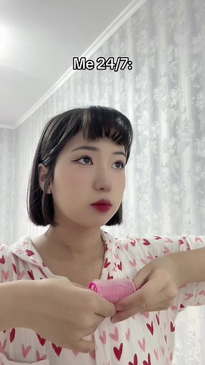 Bruno Mars Makeup Tutorial with Rose-Themed Look