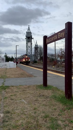 THE POLAR EXPRESS Train Ride arrived in Buzzards Bay this afternoon for a test run! We can’t wait to welcome you aboard starting this Friday, November 27th! 🎅🏻🚂 | Cape Cod Central Railroad