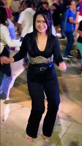 Vanessa always surprises with her dancing 😍😱 #dance #salsa #mexicansalsa #dance #iamasalsero #cumbia