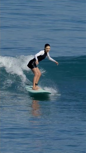 learning surfing in bali Indonesia