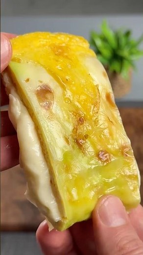 CRISPY CABBAGE OMELET WITH CHEESE!