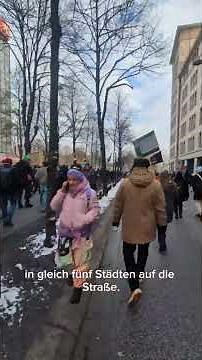 4. PRÜF-Demo in Hamburg. Tausende Menschen gehen für die Demokratie auf die Straße 🔥