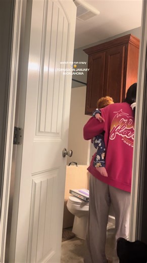 🌪️ in January?! I’m sorry but what in the world is happening?? | I literally woke up scared because I had no idea what was happening. Normally we are pretty chill because if you’re in Oklahoma — you get used to this weather! BUT, in January? Now that threw me for a curve ball 😅 all is well and we are relaxing on the couch. #tornado #oklahomaweather #momoftwo #sahm #momofboys