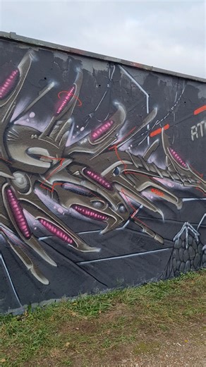 #graffitiart #stylewriting #alien #freestyle #wallporn | Igel-Art