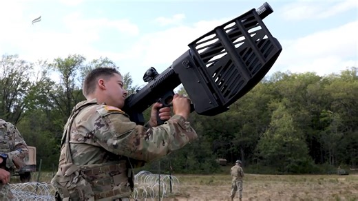 美国军方测试新一代强力无人机防御系统