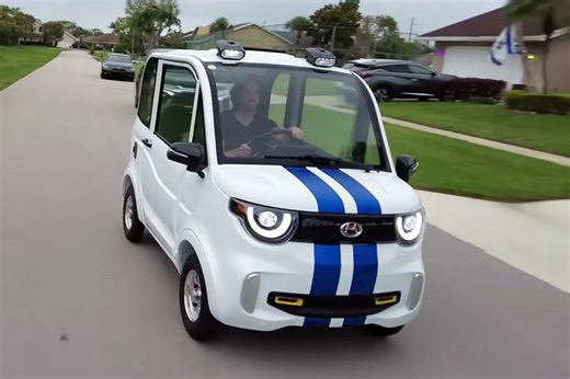 Minghong Micro Electric Car is Not Street Legal, Possibly Great for a Golf Course