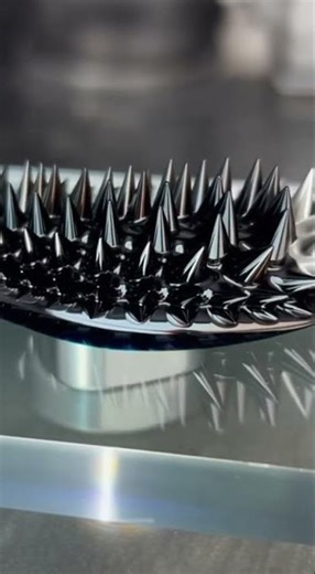 Ferrofluid Ribbon Lift 🎞️ Rising Liquid Spike Wave ASMR | Hypnotic Magnetic Sweep Loop