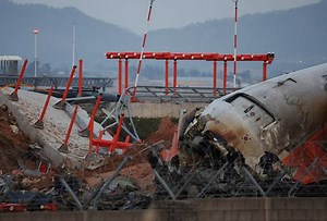 Jeju Air 'black box' data missing from last 4 minutes before crash, South Korea ministry says