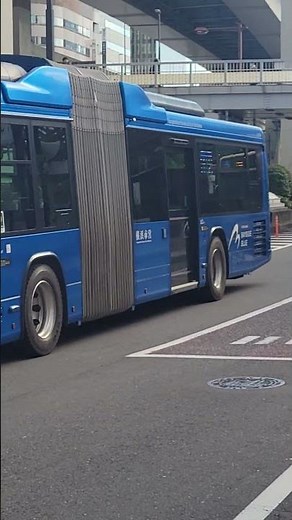 横浜市営バス BAYSIDE BLUE BUS パシフィコ横浜・山下公園行 横浜駅東口バス乗り場へ #横浜市営バス #横浜駅 #山下公園 #yokohama #baysideblue #shorts