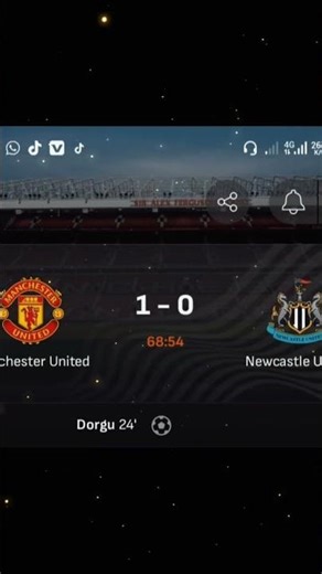 I am happy for Man U 😭😭