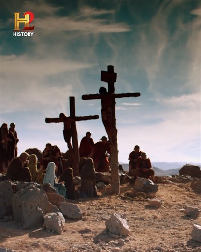 Segundo a sequência dos evangelhos, Jesus morre em algum momento entre as três da tarde e o pôr do sol, por volta das cinco. Isto ocorreu num contexto de urgência antes da celebração da Páscoa. Quais foram os eventos que se seguiram à morte de Jesus? #EuConheciJesus | HISTORY